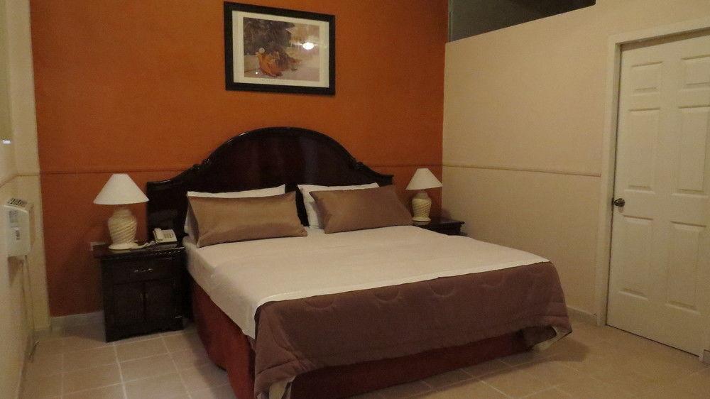 Hotel Marney Ακουασκαλιέντες Εξωτερικό φωτογραφία